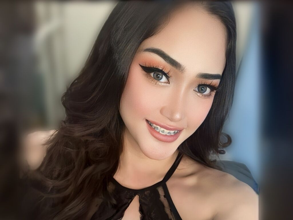 BellaDaza LiveJasmin