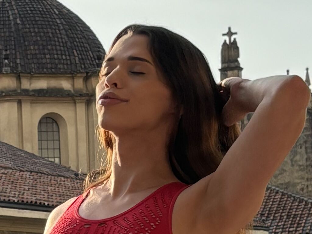 BellaGrego Desnudo