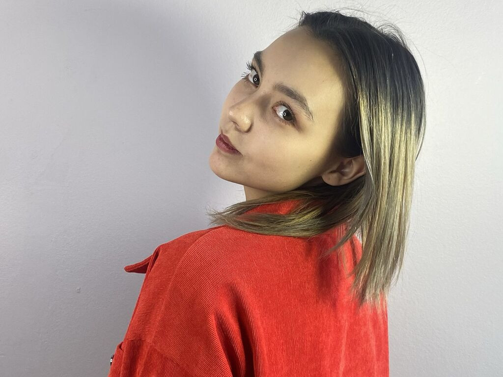 BellaWaves LiveJasmin