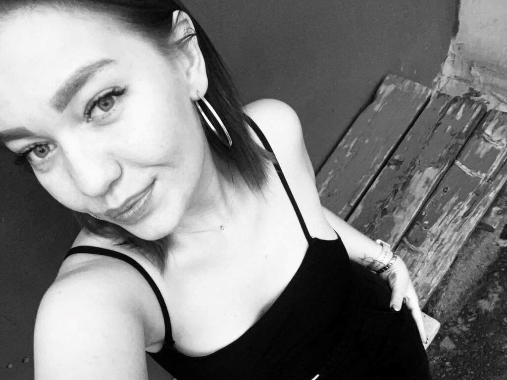 BetyAkerman LiveJasmin