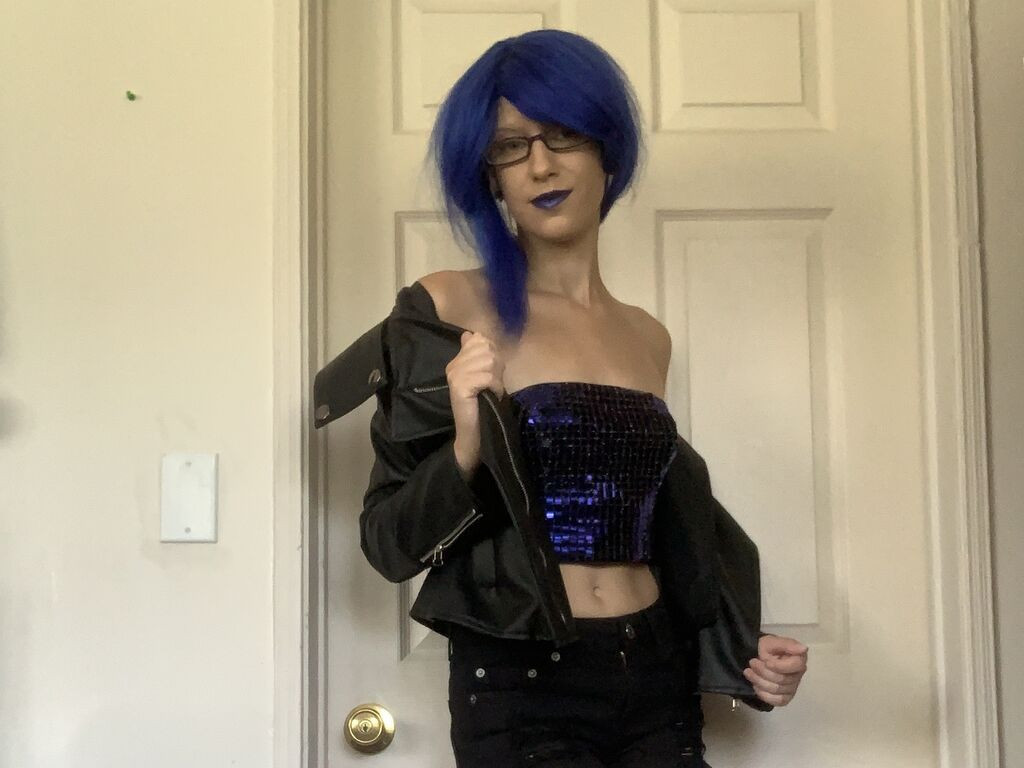BlueRazz Nude