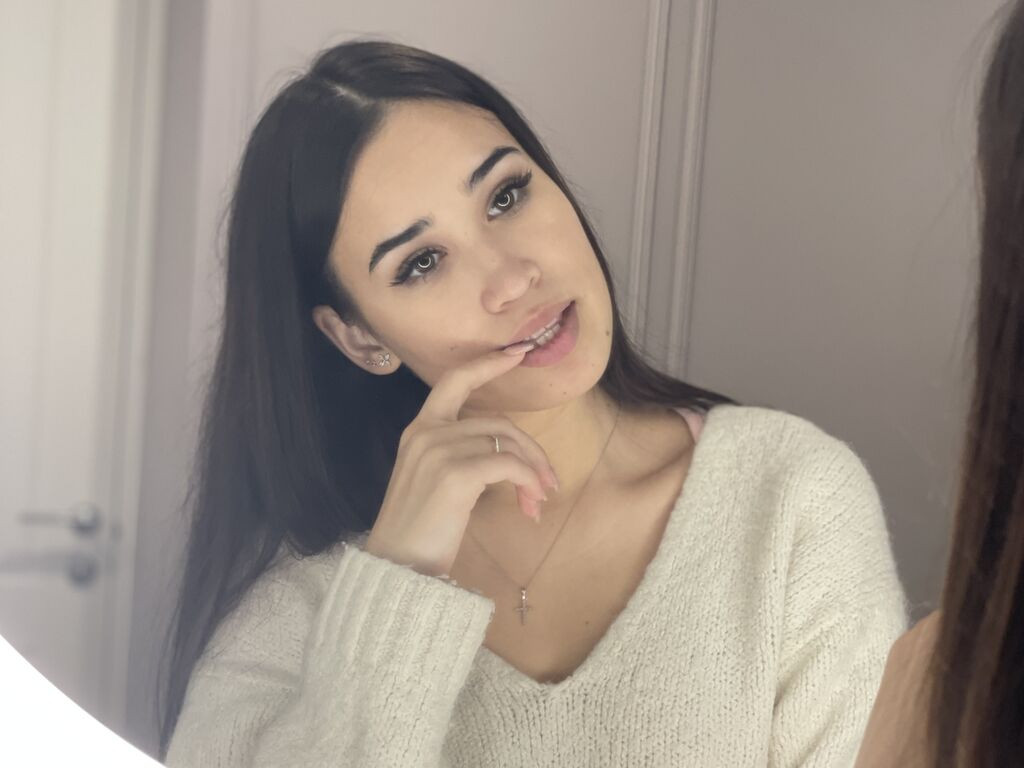 BrendaFlowery LiveJasmin