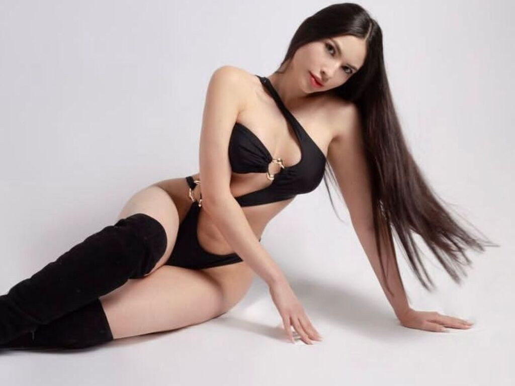 BrianaWeir LiveJasmin