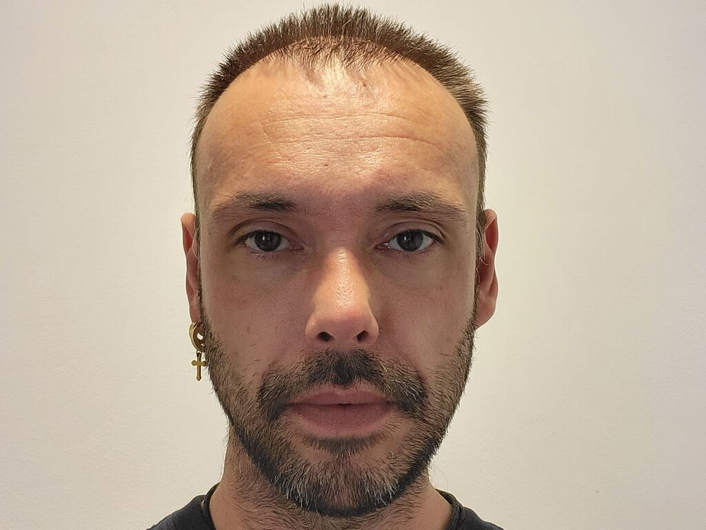 BttmRico Desnudo