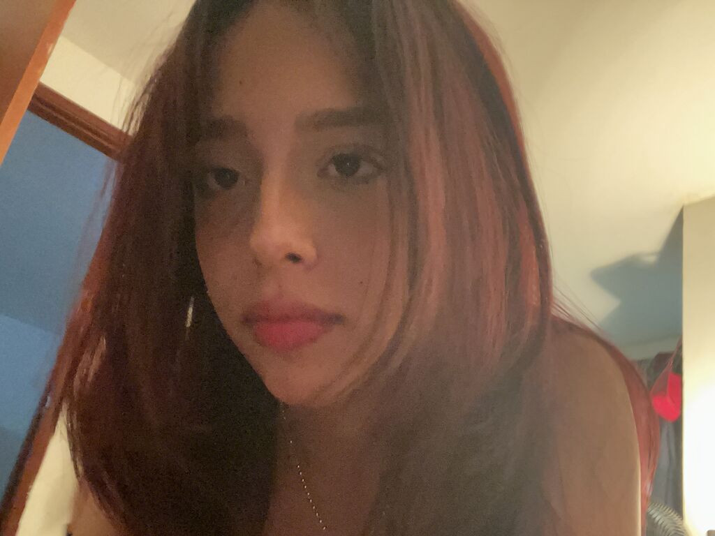 CamiWilliam Nude