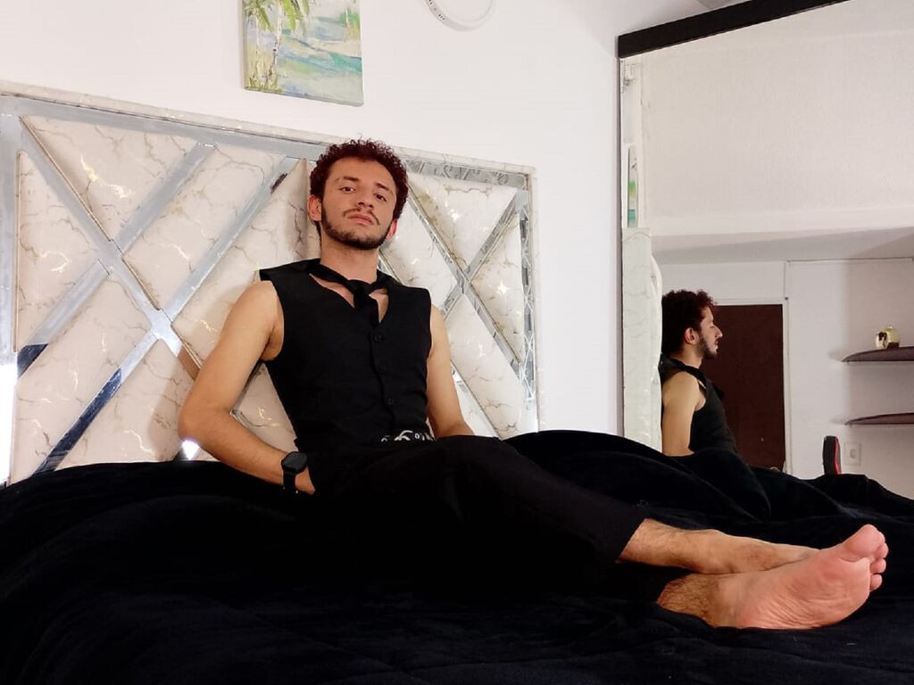 CamiloKarmelo LiveJasmin