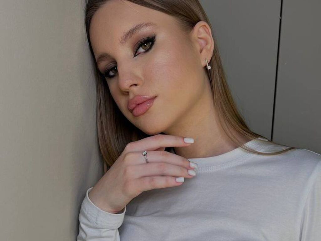 CandiCansew LiveJasmin