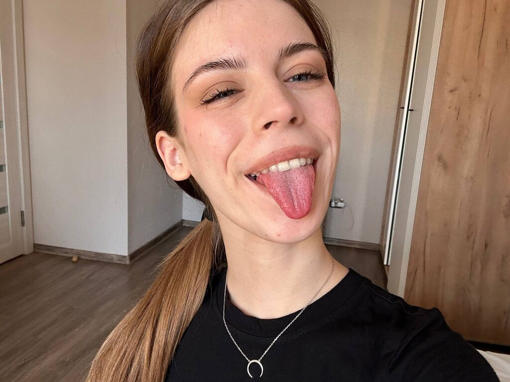 CassieMessie LiveJasmin