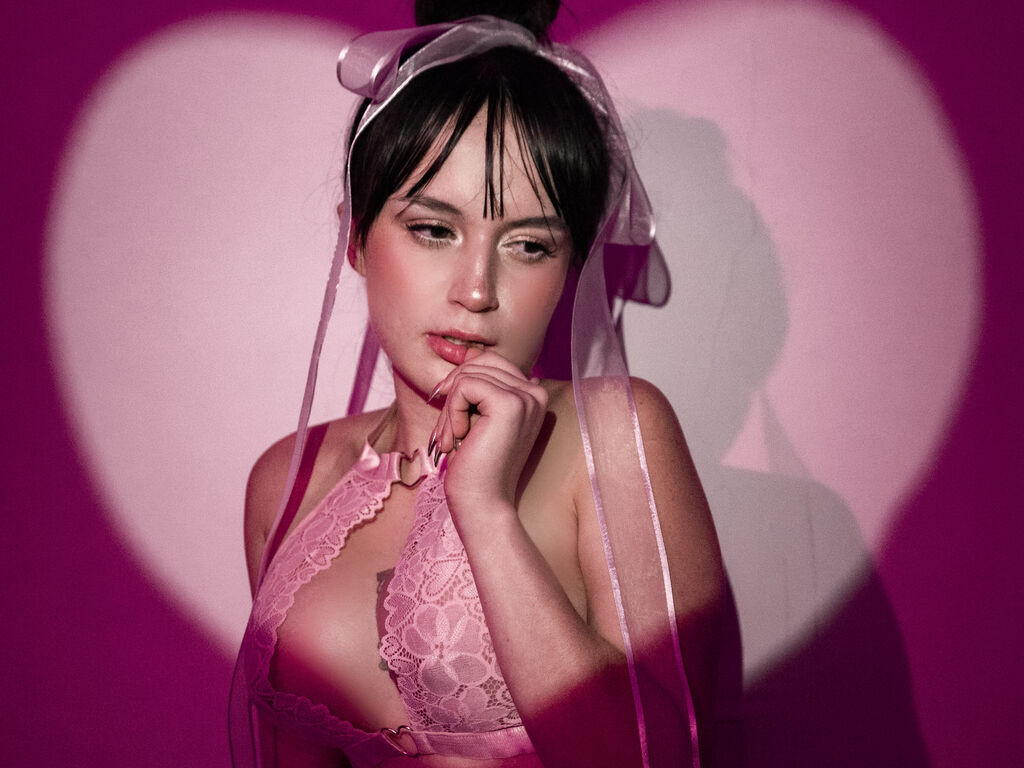 CatalinnaReyes LiveJasmin