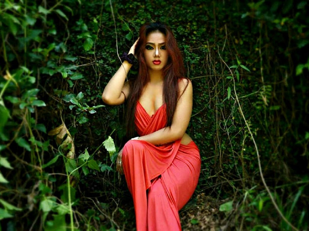 CelineHest LiveJasmin
