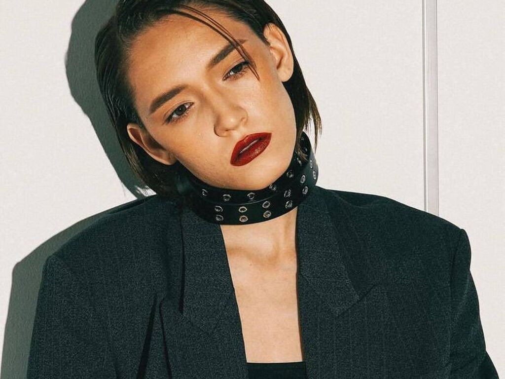 ChanelSimes LiveJasmin