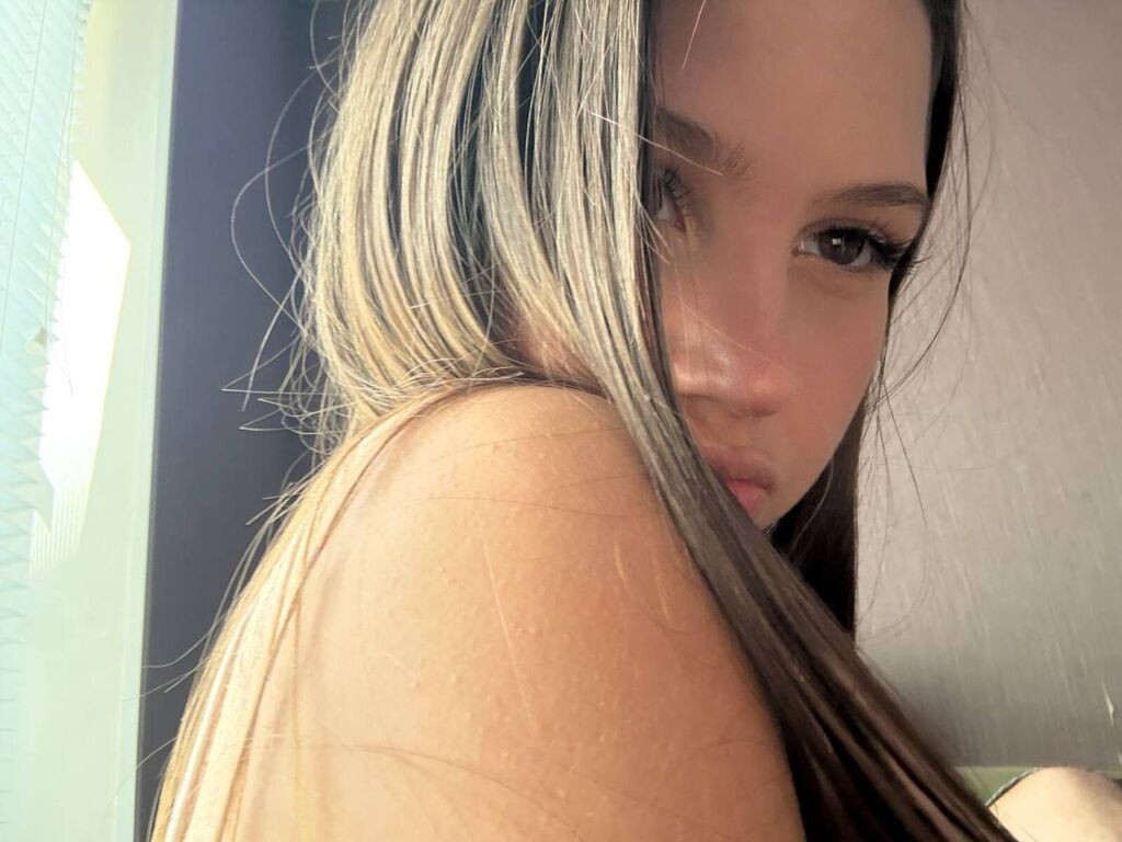 ChariseKnaus LiveJasmin