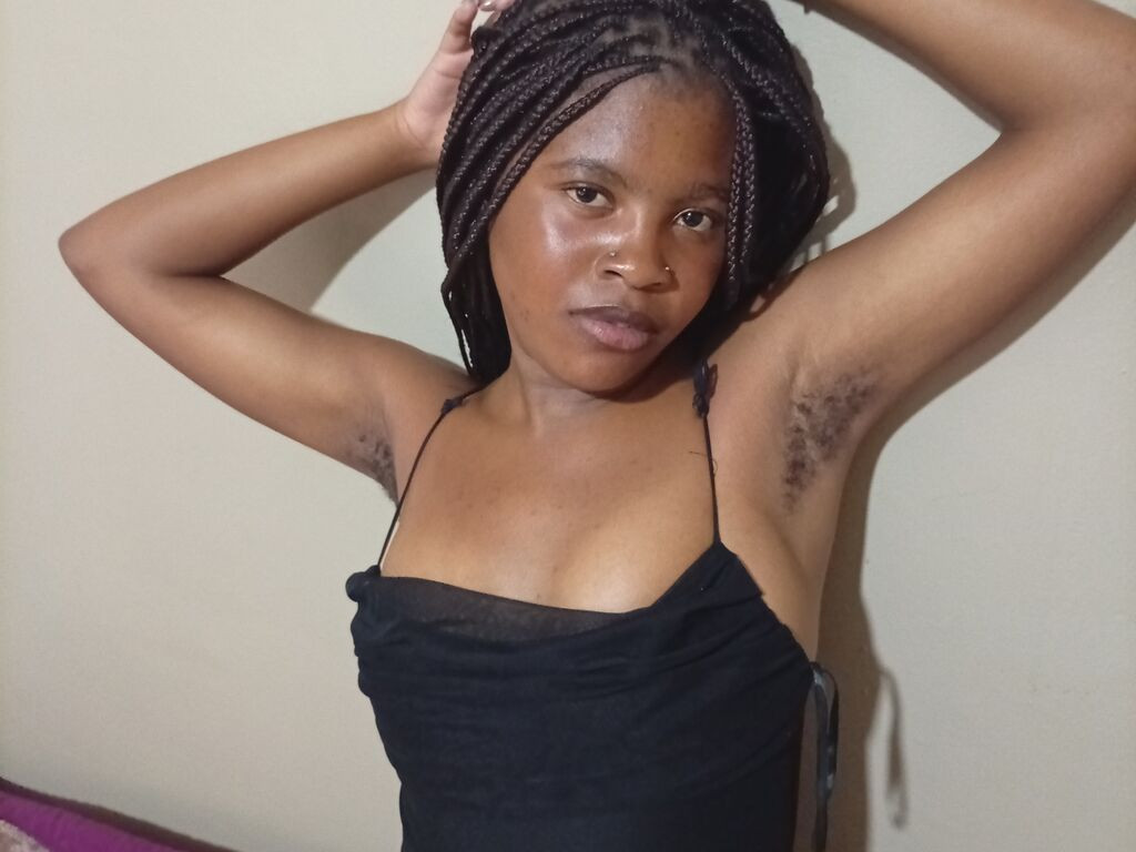 CharryBannie LiveJasmin