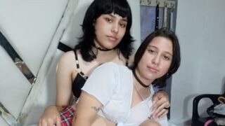 ChloeAndTerra Cam