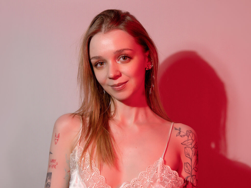 ChloeSuttonfield Nude