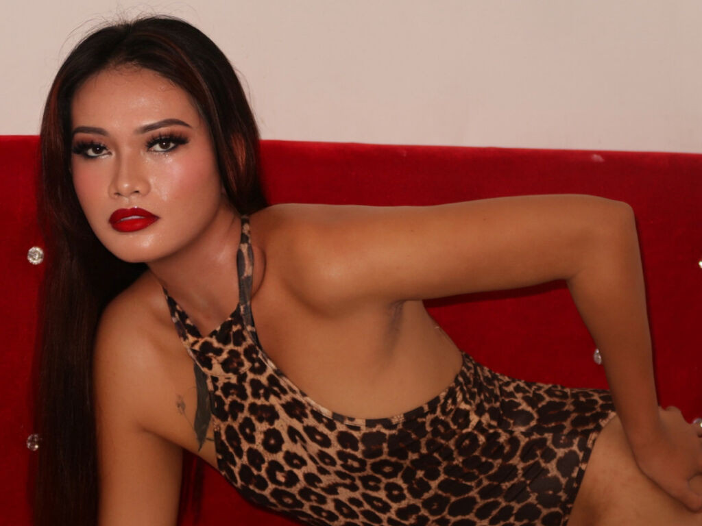 ChristinaHalo LiveJasmin