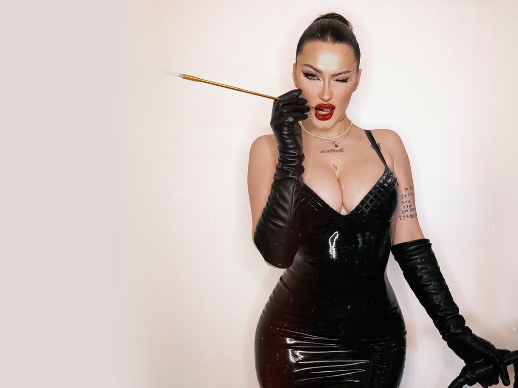 ChristineRum LiveJasmin