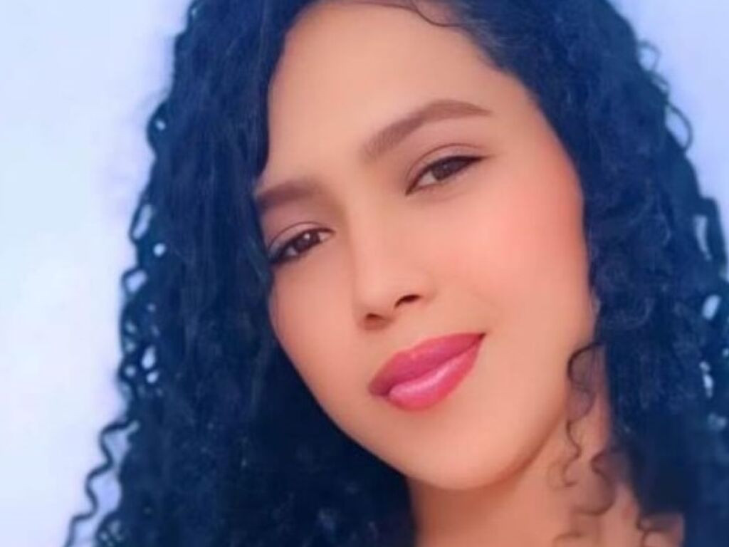 CintyaDubois LiveJasmin