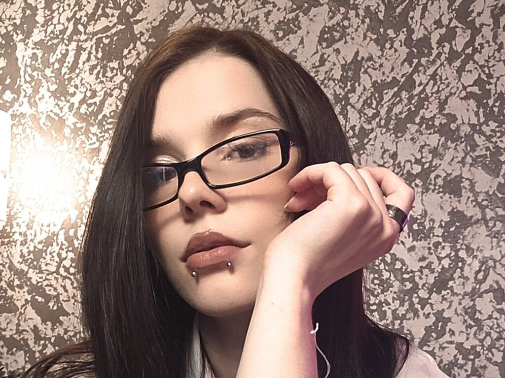 CleoHighes LiveJasmin