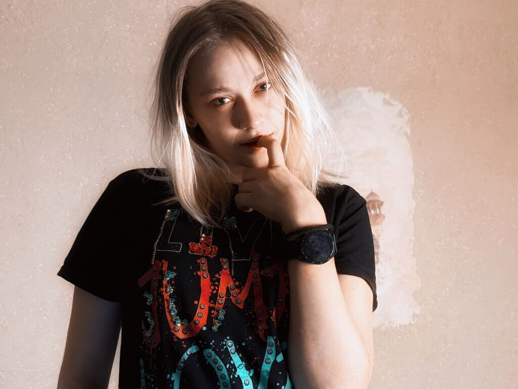 CoralineJons Desnudo