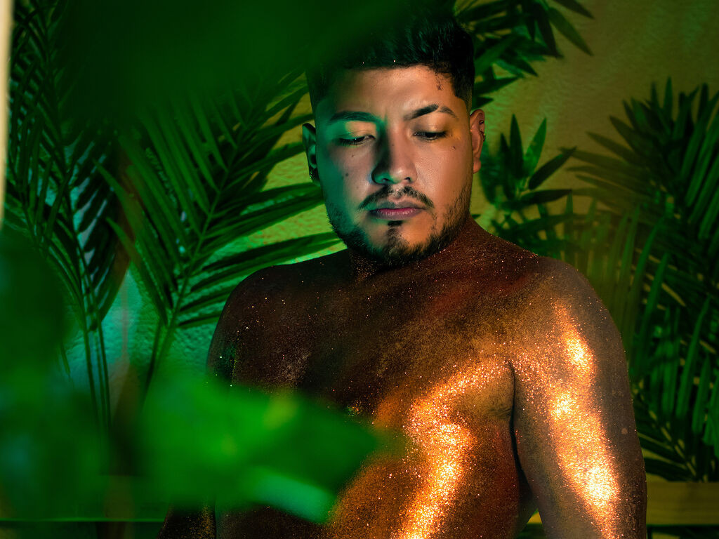 CrisJhones LiveJasmin