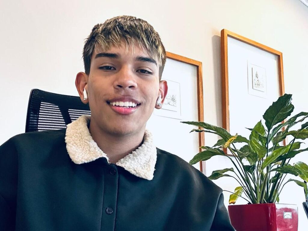 CrisPetter LiveJasmin