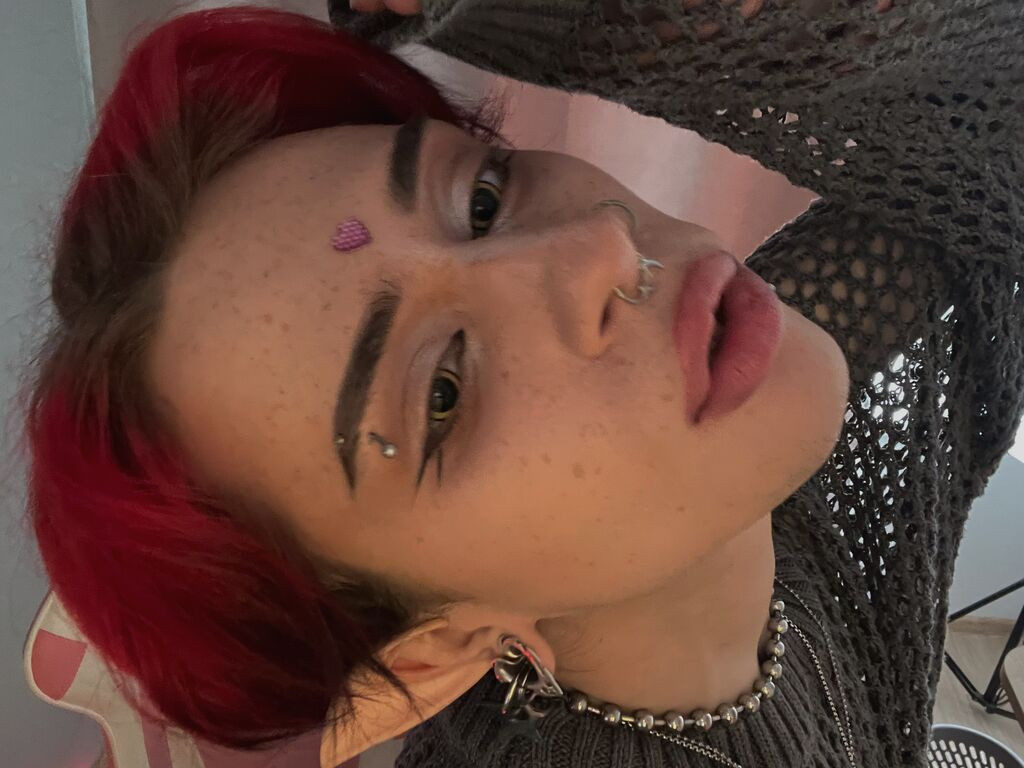 CrystalLeon LiveJasmin