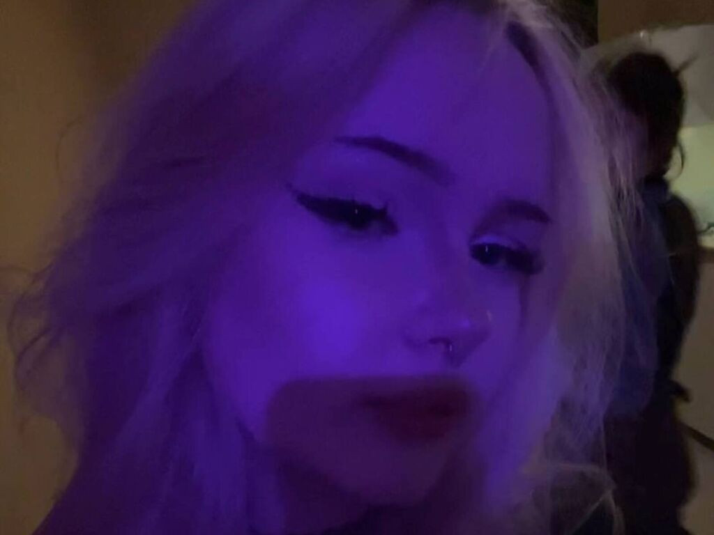 DaciaStenbeck LiveJasmin