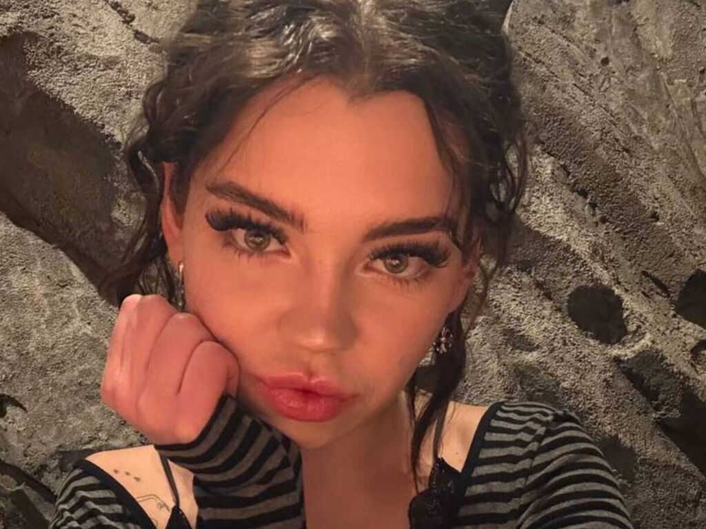 DahliaNabozny Desnudo