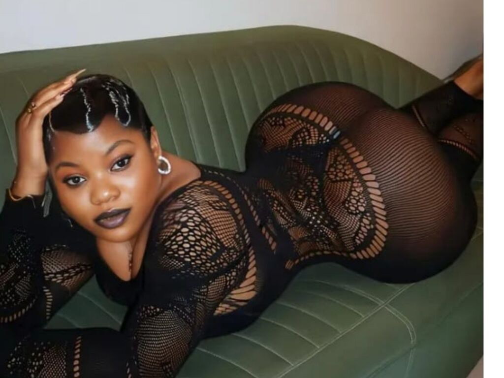 DaniellaBrow LiveJasmin