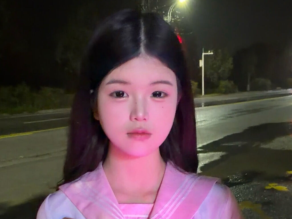 DarleneEvelyn Desnudo