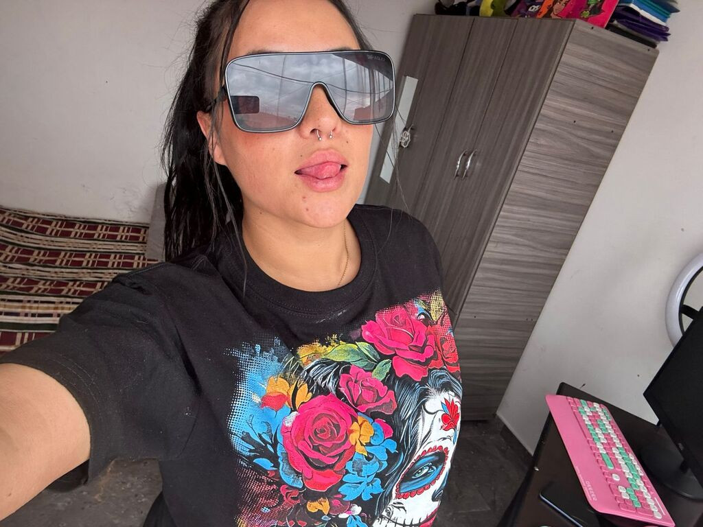DayisStone LiveJasmin