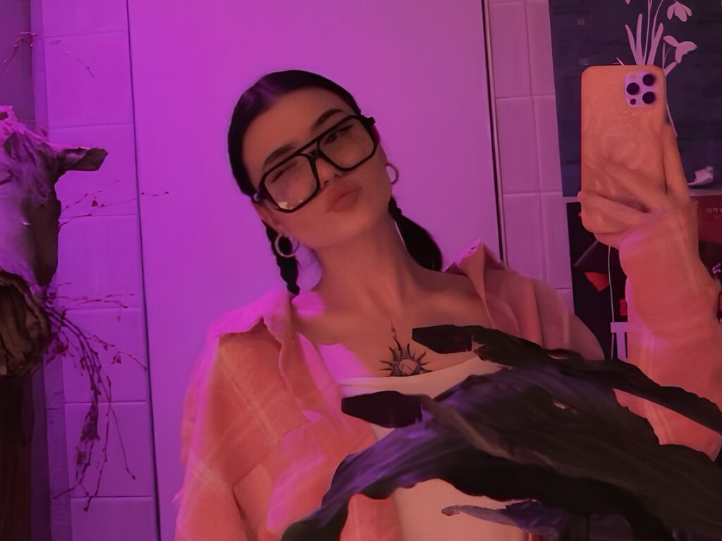 DestinyTrevey Desnudo