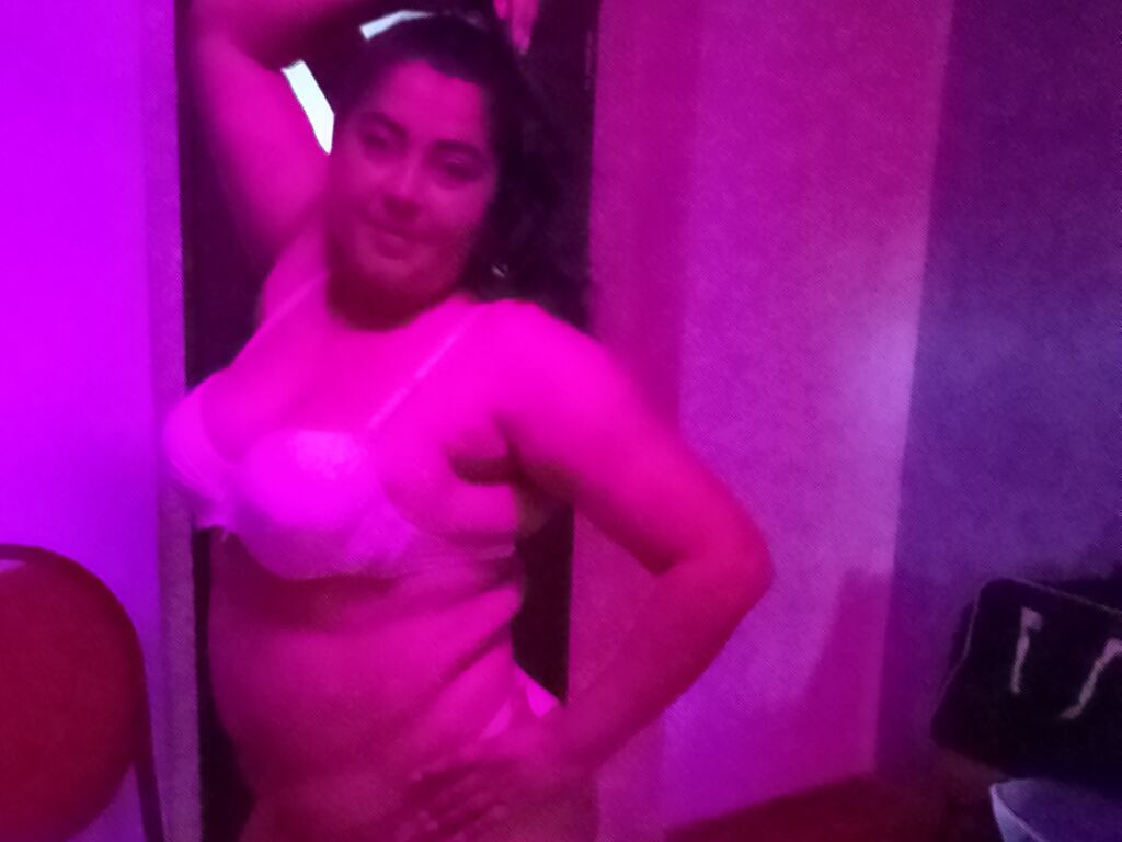 DianaDya LiveJasmin