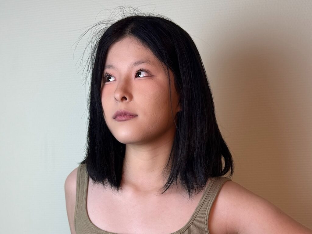 DominicaAndronis Nude