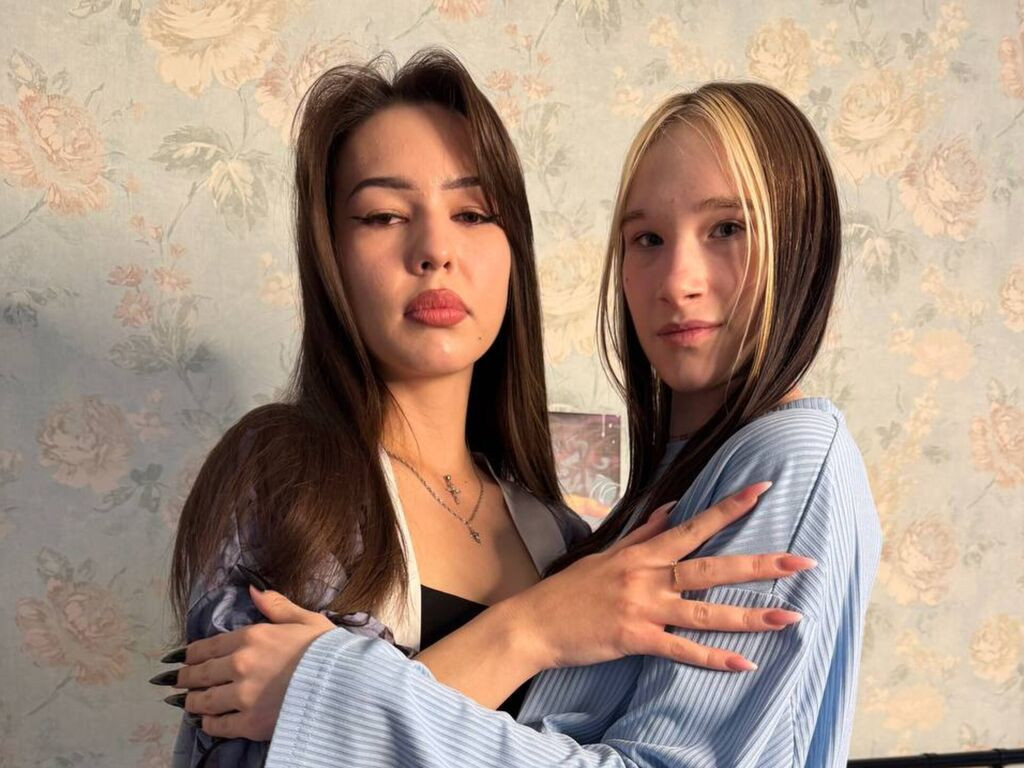 EarleneAndElva LiveJasmin