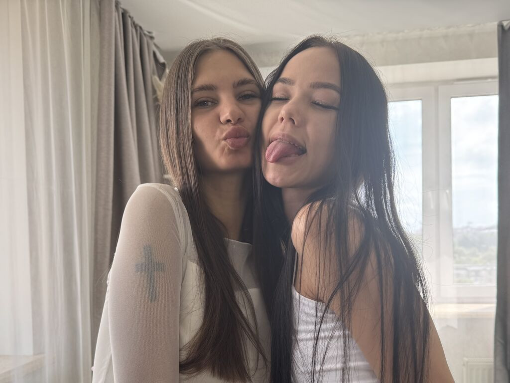 EdithAndConstanc LiveJasmin