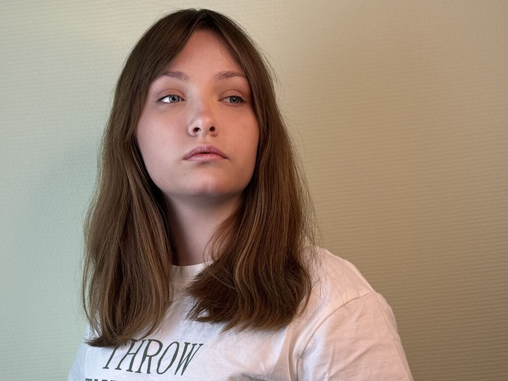 ElanaTchakian LiveJasmin