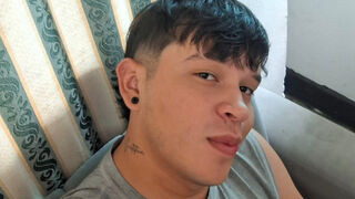ElianThonson Cam