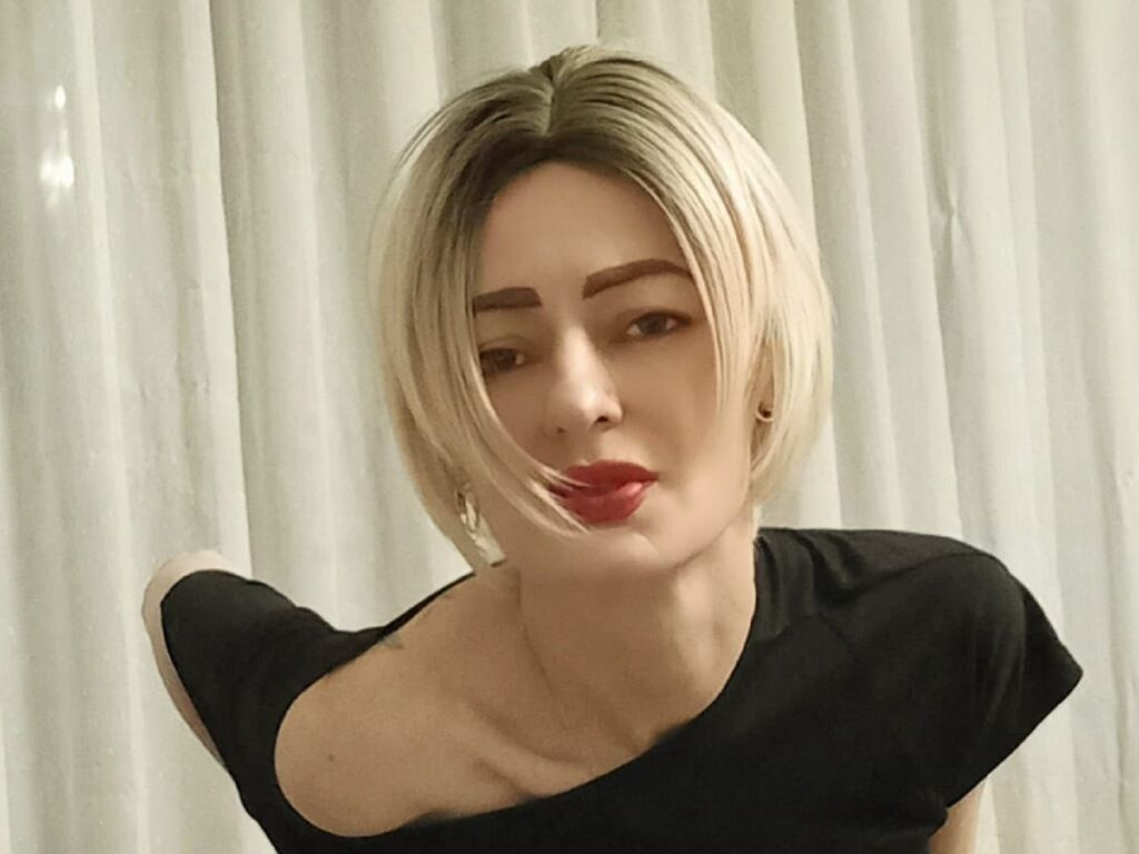 ElisabethBloom Nude