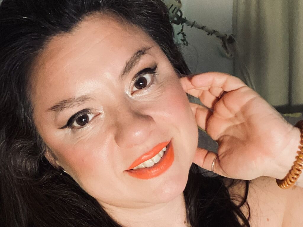 EllaWoodstock LiveJasmin