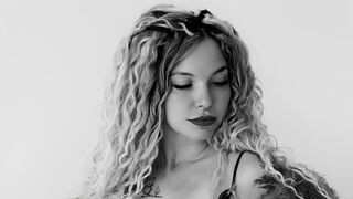 ElleBlair Cam