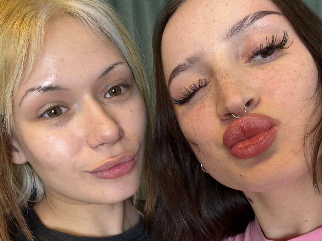 EllenaAndDonnie LiveJasmin