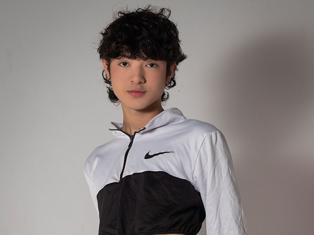 ElliotFontaine LiveJasmin