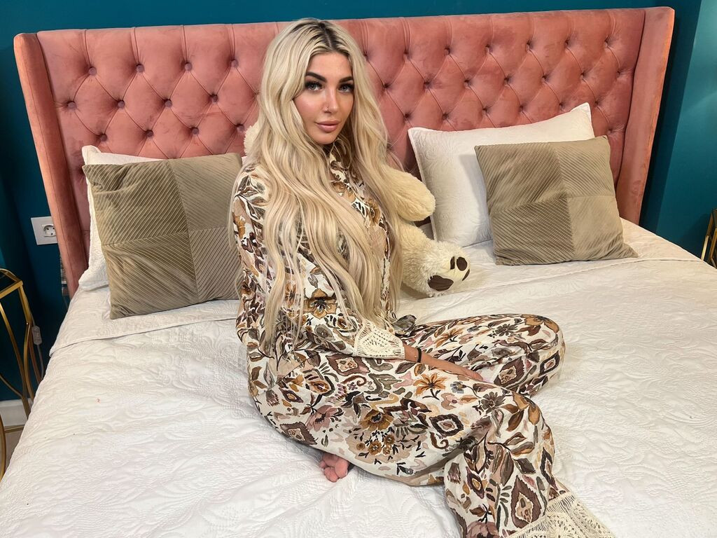 EllsaSin Nude