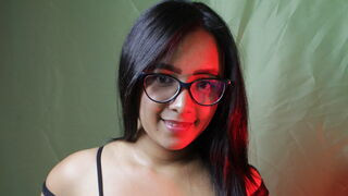 EllyeMoons Cam