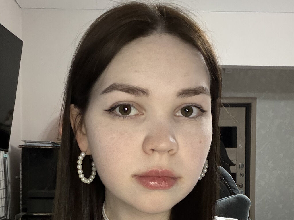 EmiliRoyzi LiveJasmin