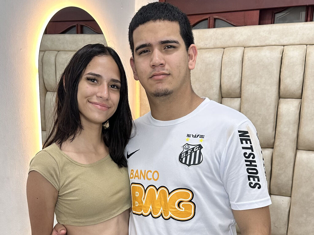 EmilyAndSamuel LiveJasmin