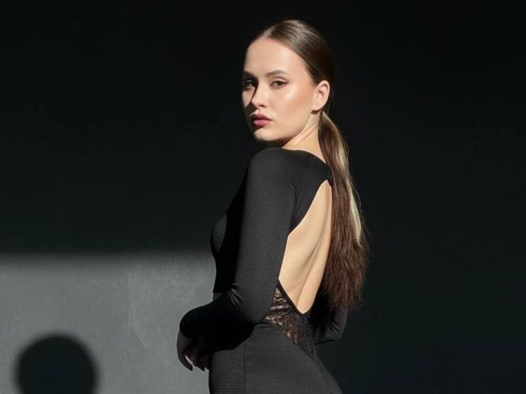 EmilyGiffin LiveJasmin