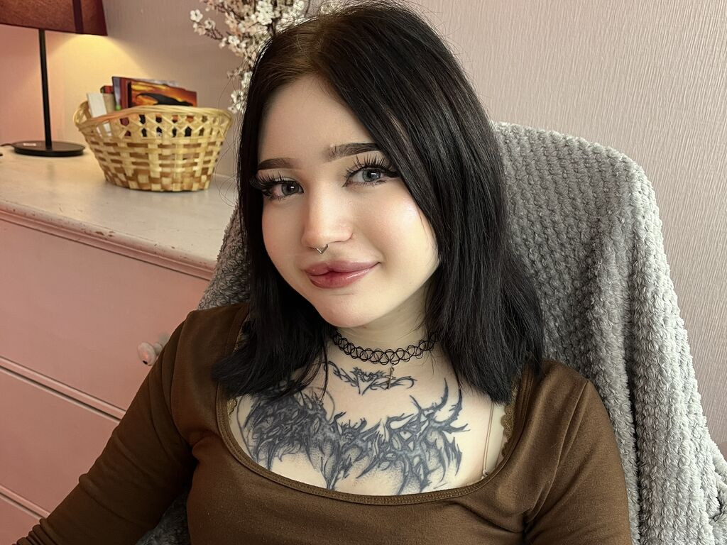 EmmaKirks LiveJasmin
